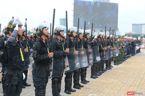 Quốc hội thông qua Luật Cảnh sát cơ động