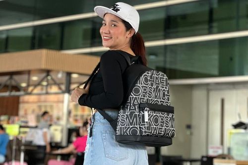 Hết đăng ảnh hở bạo, MC Cát Tường lại hỏi khó dân mạng: 'Giá của tôi là bao nhiêu vậy?'