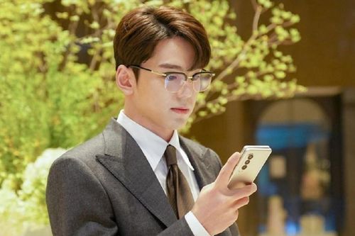 Kim Min Kyu từng ấp ủ ước mơ này trước khi trở thành thư ký Cha trong Hẹn Hò Chốn Công Sở