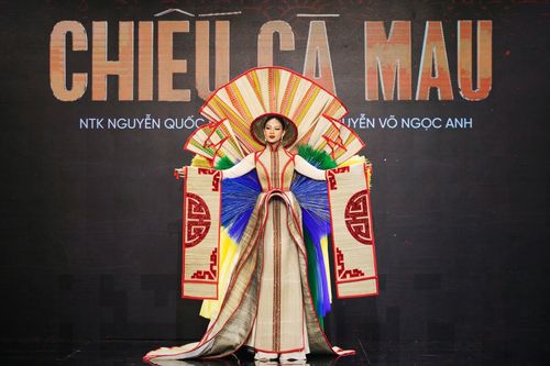 Nhiều e ngại về yếu tố 'nhạy cảm' của Trang phục dân tộc 'Chiếu Cà Mau'