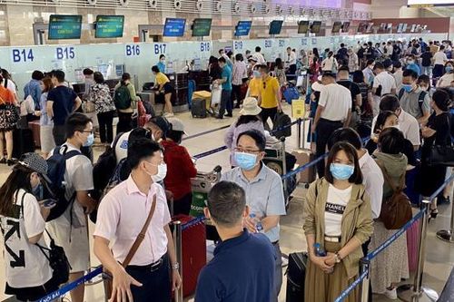 'Bùng nổ' sau dịch, tốc độ phục hồi thị trường hàng không nội địa Việt Nam nhanh nhất thế giới