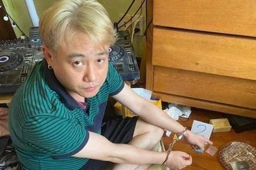 Khởi tố, bắt tạm giam diễn viên Hữu Tín vì tàng trữ, tổ chức sử dụng ma túy