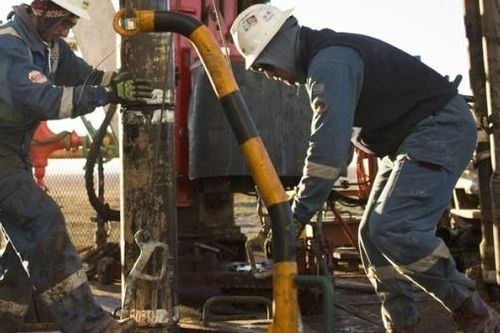 Bộ Năng lượng Nga thừa nhận sản lượng dầu của nước này sẽ giảm 3-5% trong năm nay