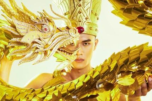 Hữu Anh hóa chiến binh rồng đi thi Nam vương Thế giới 2022