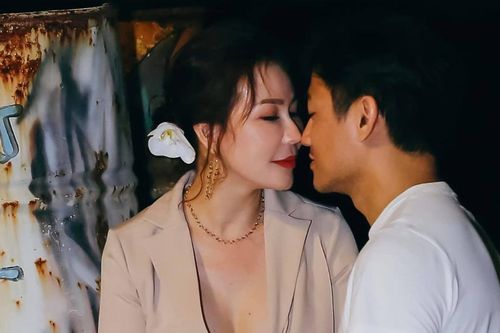 Cuộc sống Quý Bình và bà xã doanh nhân sau khi sinh con