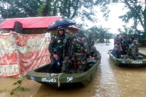 Mưa lũ lịch sử tại Bangladesh và Ấn Độ, hàng triệu người bị chia tách
