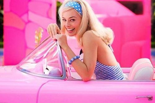 Nhan sắc gây mê của nữ diễn viên đóng vai búp bê Barbie đời thực