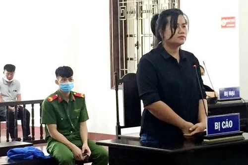 Giả danh nhân viên sân bay gọi điện lừa tiền tỷ, người phụ nữ lĩnh 12 năm tù