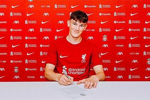 Liverpool chiêu mộ thành công Calvin Ramsay