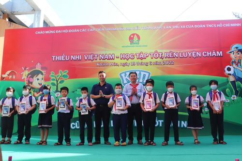 Tổ chức ngày hội 'Thiếu nhi Việt Nam - Học tập tốt, rèn luyện chăm'