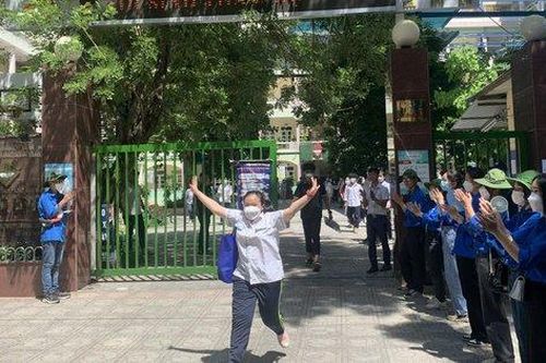 Hà Nội: Không có thí sinh, cán bộ coi thi vi phạm quy chế
