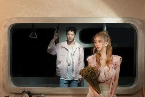 Trịnh Thăng Bình làm nhạc trưởng, Liz Kim Cương múa cột điêu luyện trong MV mới