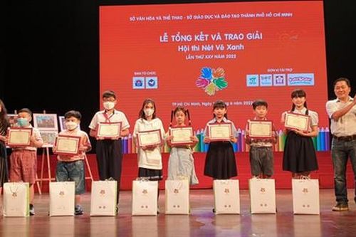 Trao giải Hội thi Nét vẽ xanh 2022