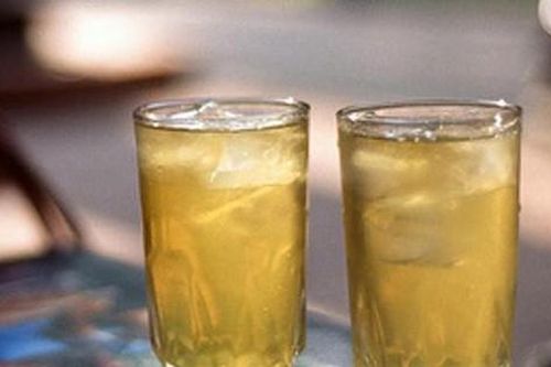 Cổ phiếu nằm sàn hàng loạt, nhiều mã giá thấp hơn cốc trà đá