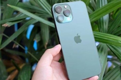 iPhone SE 2022 giảm giá mạnh, loạt iPhone 11, iPhone 13 Pro Max sắp đón bão giá