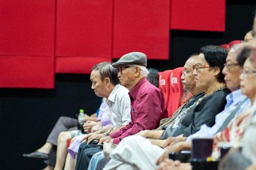 Không chỉ Gen Z, 'Em và Trịnh' khiến nhiều thế hệ khán giả bồi hồi về thời kì âm nhạc rực rỡ