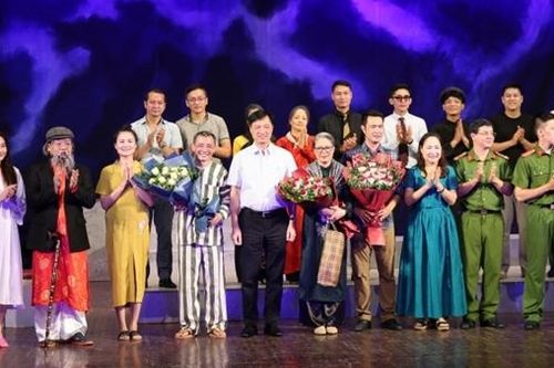 Kịch 'Trả giá' – Tác phẩm xúc động, giàu ý nghĩa về lực lượng CSND