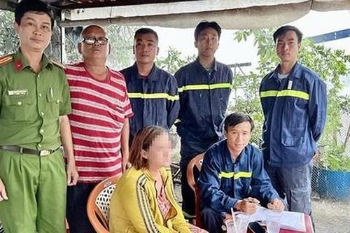 Người dân và Cảnh sát CNCH cứu kịp thời 1 phụ nữ nhảy cầu