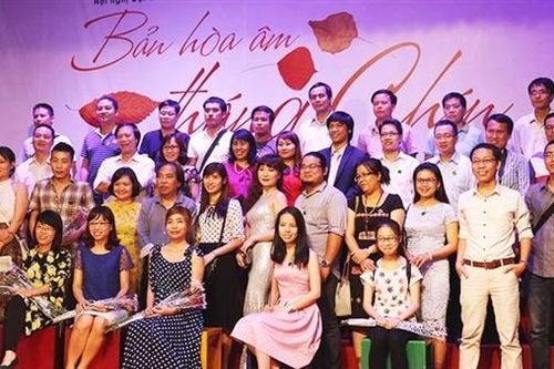 Nhà văn trẻ đồng hành cùng thời cuộc