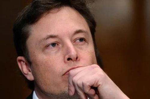 Vừa tròn 18 tuổi, con gái tỷ phú Elon Musk nộp hồ sơ xin đổi tên, cắt đứt quan hệ với cha