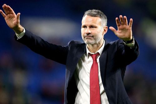 Ryan Giggs từ chức huấn luyện viên trưởng xứ Wales