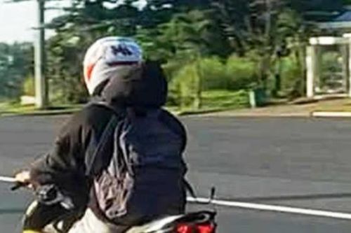 Xử phạt nam thanh niên chạy xe máy 'lạc' vào hầm Hải Vân