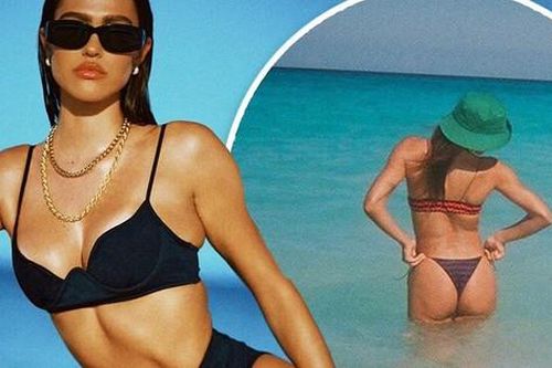 Amelia Hamlin đẹp nín thở trong bộ ảnh áo tắm