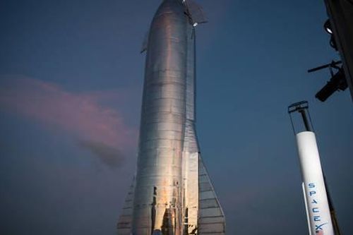 Lầu Năm Góc tiết lộ kế hoạch phát triển tàu vũ trụ quân sự Starship