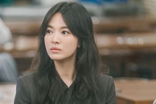 Song Hye Kyo đang trên bờ vực 'thất sủng', bị người này 'đe dọa' đến sự nghiệp tương lai?