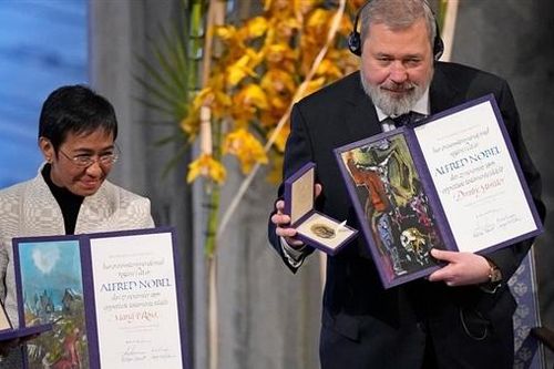 Nhà báo Nga bán huy chương Nobel lấy 103 triệu USD giúp trẻ em Ukraine