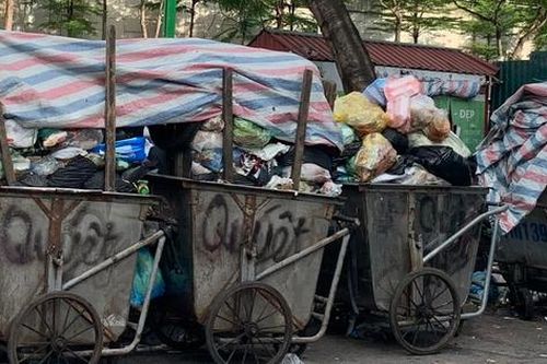 Rác thải bị ùn ứ suốt nhiều ngày qua, Hà Nội chỉ đạo xử lý thế nào?