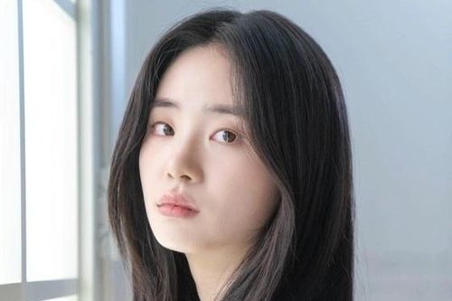 Mỹ nhân Gen Z thay thế nữ chính bom tấn 'The Witch 2'