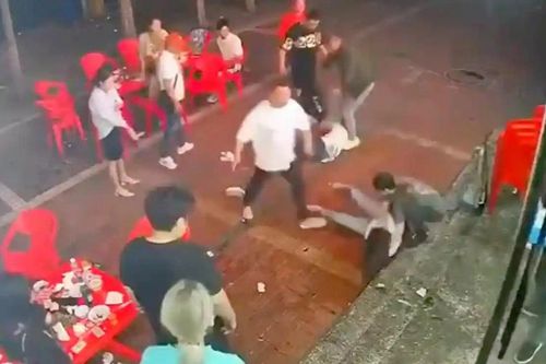 Đường Sơn không còn là thành phố văn minh sau vụ 4 cô gái bị đánh đập