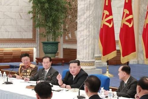 Ông Kim Jong-un bất ngờ họp với tướng lĩnh quân đội, nghi chuẩn bị thử hạt nhân lần thứ 7
