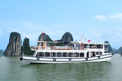 Giá vé tham quan vịnh Hạ Long tăng trở lại