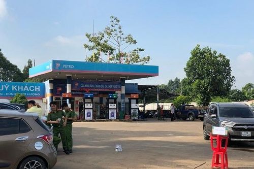 Bắt giam giám đốc cùng 2 người pha chế, bán xăng giả ở Bà Rịa - Vũng Tàu