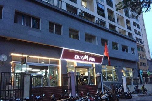 Người đàn ông tử vong do rơi từ tầng cao, mắc vào hàng rào