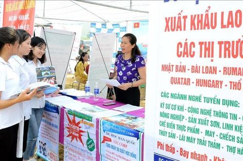 Hơn 51.000 lao động Việt Nam đi làm việc nước ngoài
