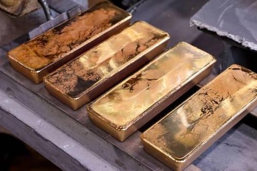 Quốc gia châu Âu vẫn mua hàng tấn vàng của Nga