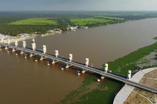 'Đầu tư không hối tiếc' vào thủy lợi trong tái cơ cấu nông nghiệp ĐBSCL