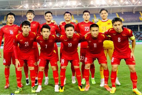 Tuyển Việt Nam văng khỏi top 15 châu Á