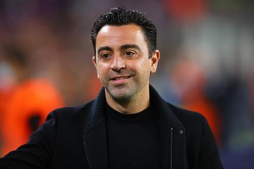 HLV Xavi bất đồng với lãnh đạo Barca