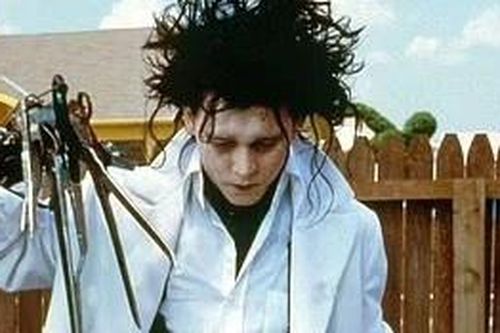 Phục trang cũ của Depp tăng giá đột biến