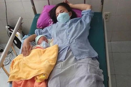 Cứu sống sản phụ gặp tai nạn giao thông trên đường đi sinh