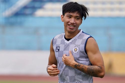 Văn Hậu nỗ lực cho ngày trở lại V.League