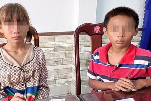 Thiếu nữ 15 tuổi cùng 2 'bạn trai' nửa đêm đột nhập cửa hàng trộm hàng chục điện thoại