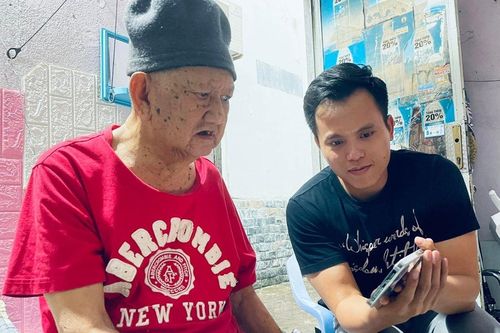 Tình hình sức khỏe của nghệ sĩ Mạc Can: Yếu hơn, di chuyển khó, chỉ còn một chiếc răng