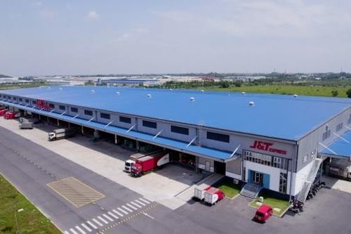 Ngành chuyển phát nhanh thích ứng ra sao trước thay đổi của thị trường?