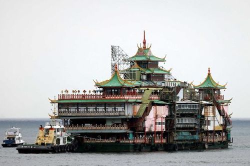 Chủ tàu Jumbo bất ngờ tuyên bố nhà hàng nổi Hong Kong không chìm