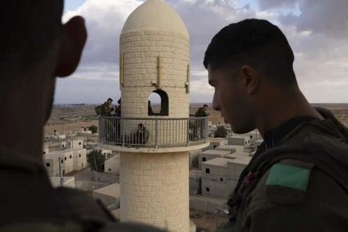 Bên trong căn cứ quân sự của Israel được mệnh danh là dải 'mini Gaza'